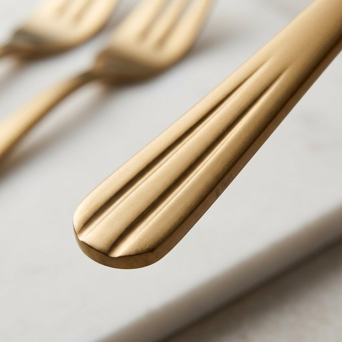 Biat Stainless Steel Dessert Forks 15 cm Champagne Set of 6 - Detail view